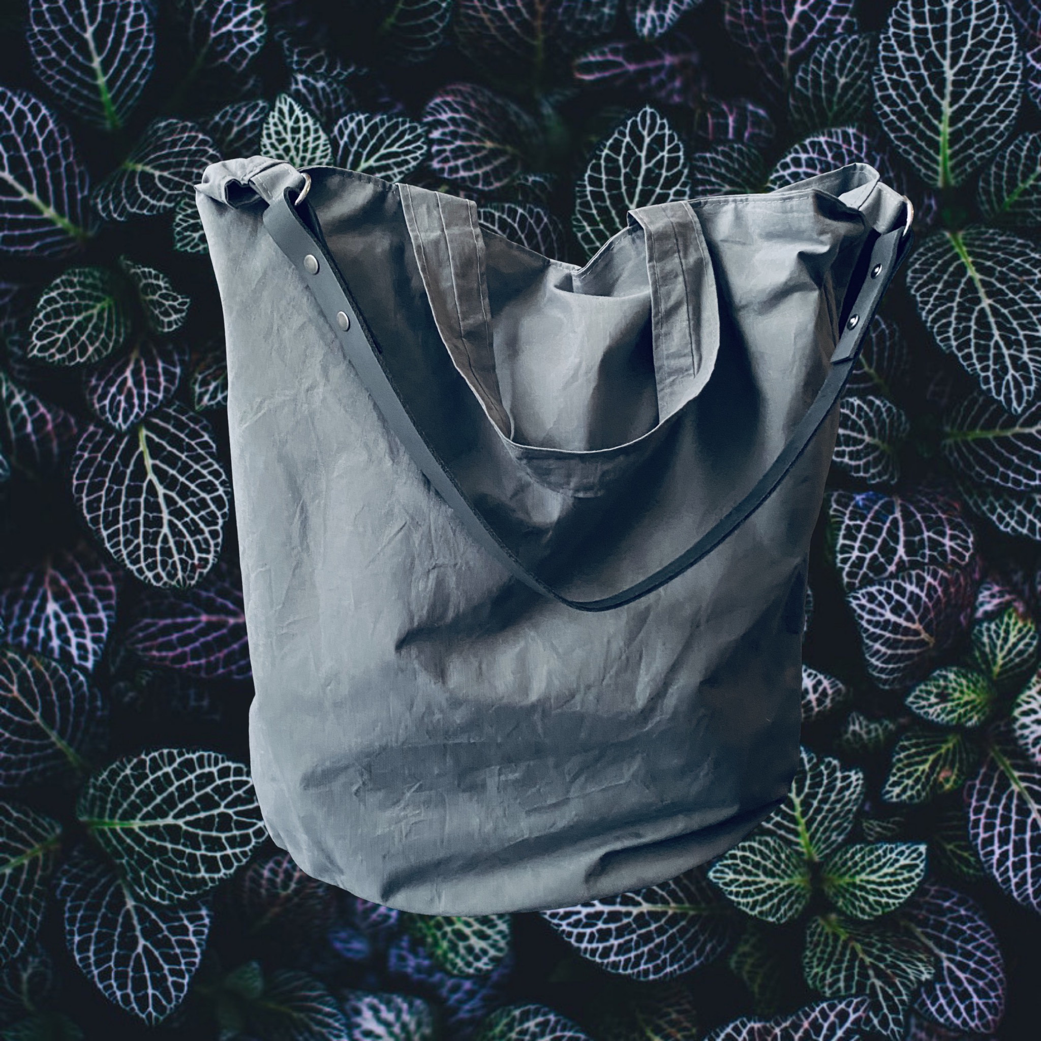 TOTE BAG OILSKIN GREY